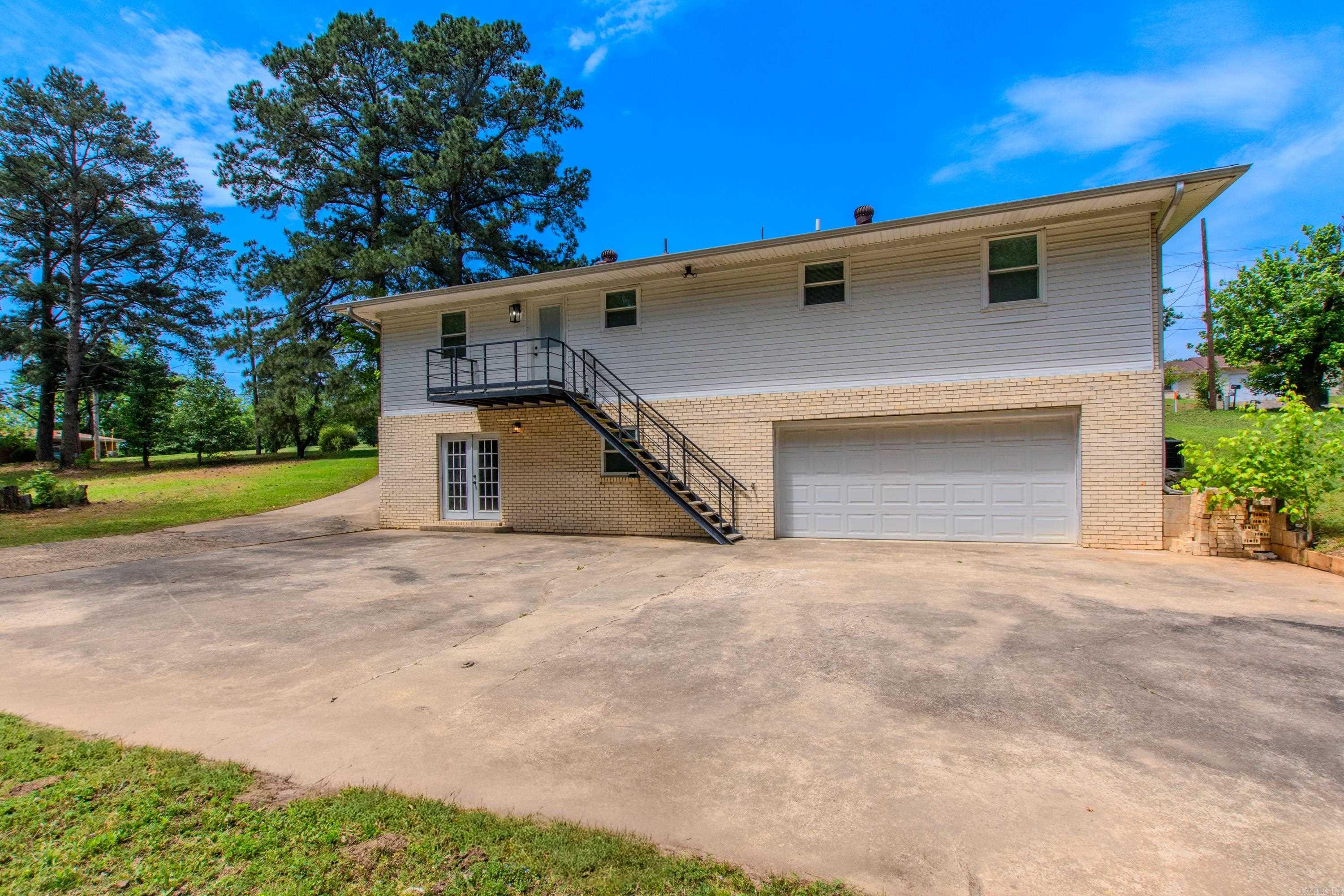 MCNEIL - Residential