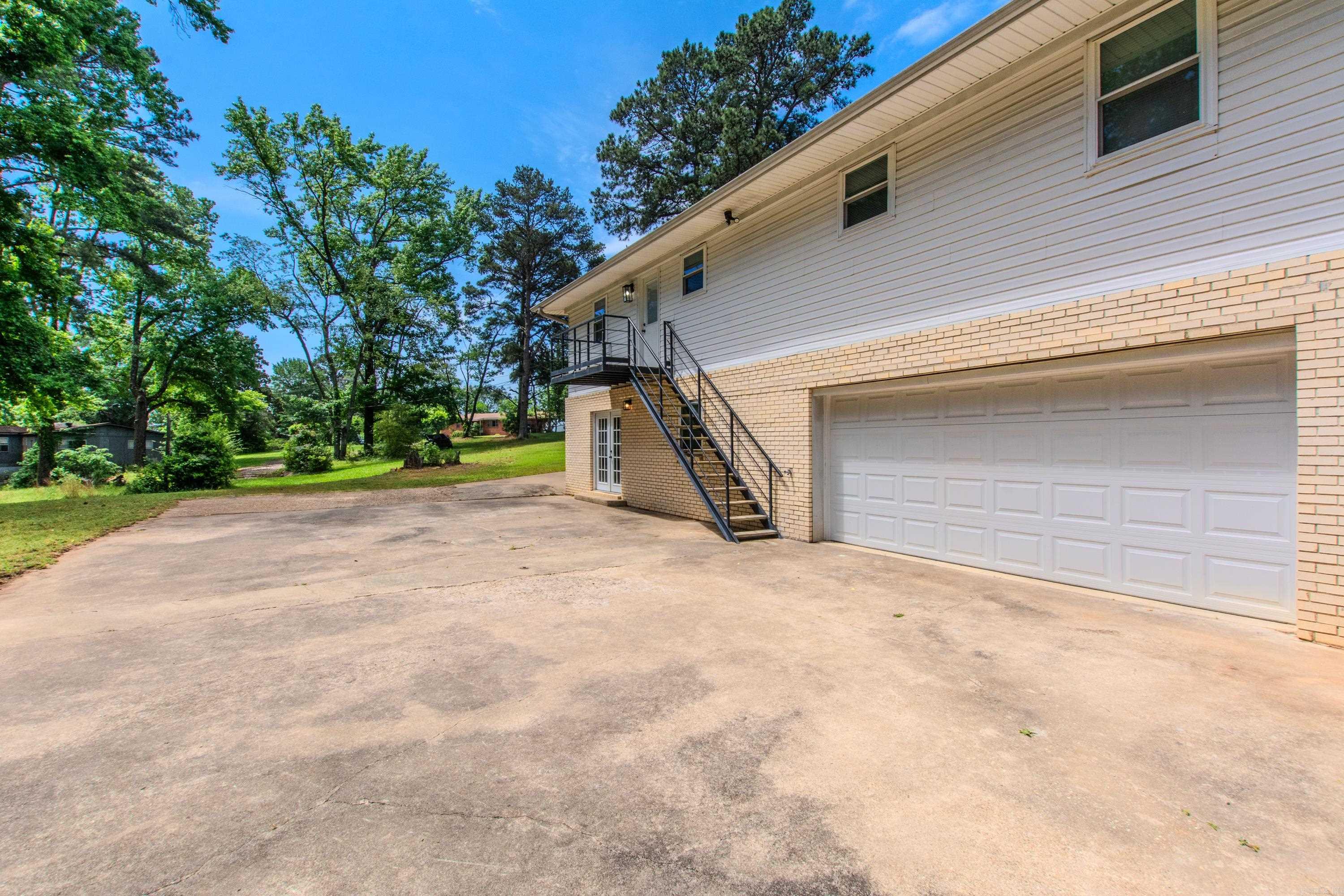 MCNEIL - Residential