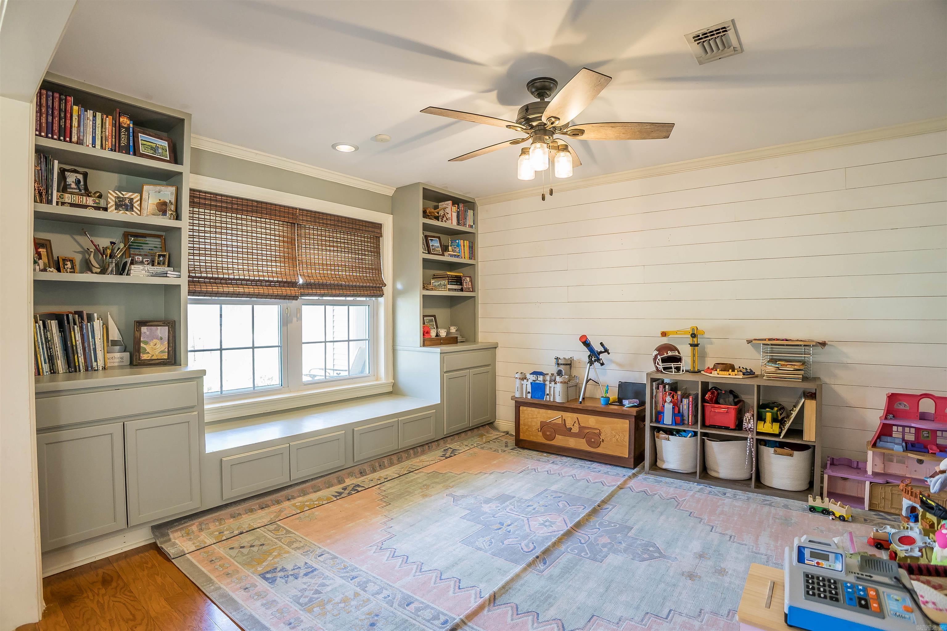 TIMBERLANE PLACE - Residential