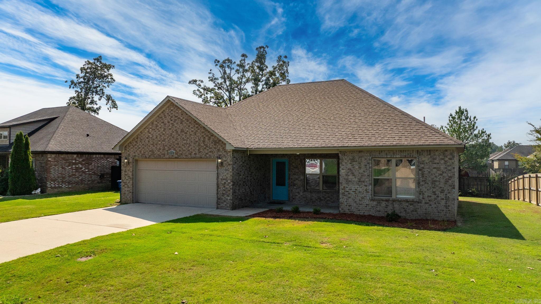 MAKENNA COVE - Residential