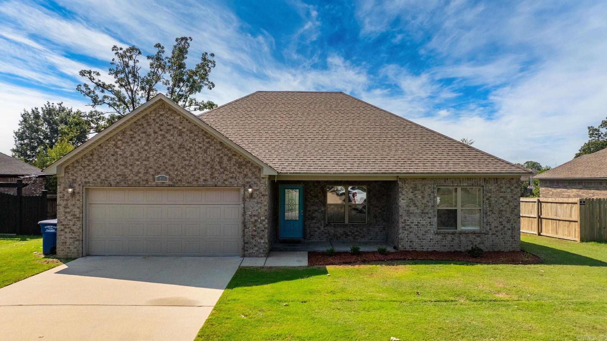 MAKENNA COVE - Residential