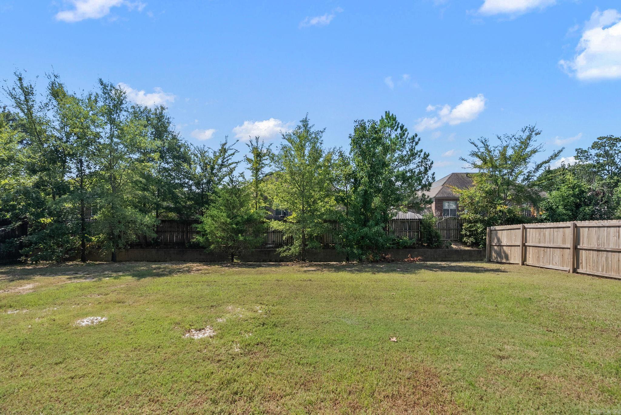 MAKENNA COVE - Residential