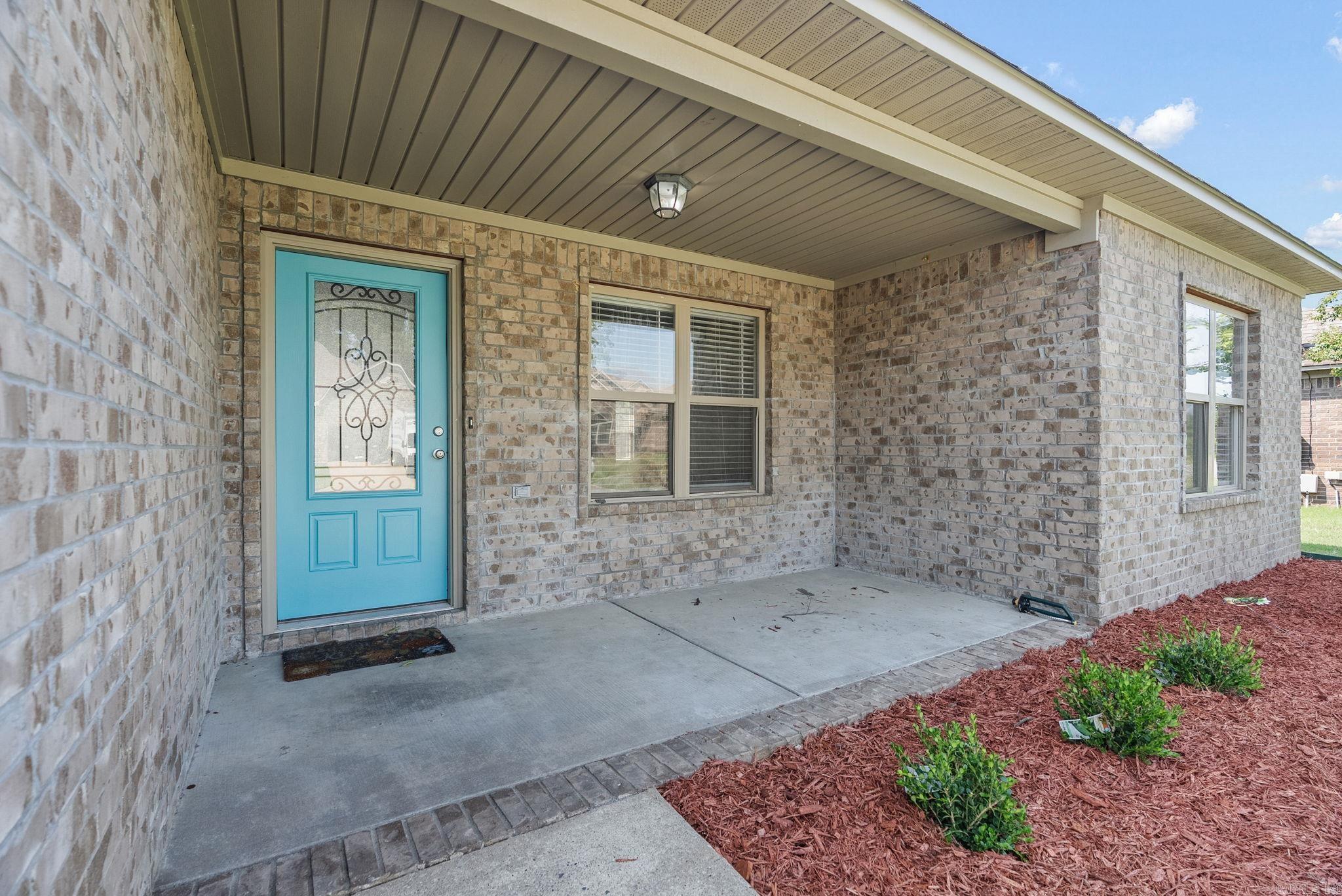 MAKENNA COVE - Residential