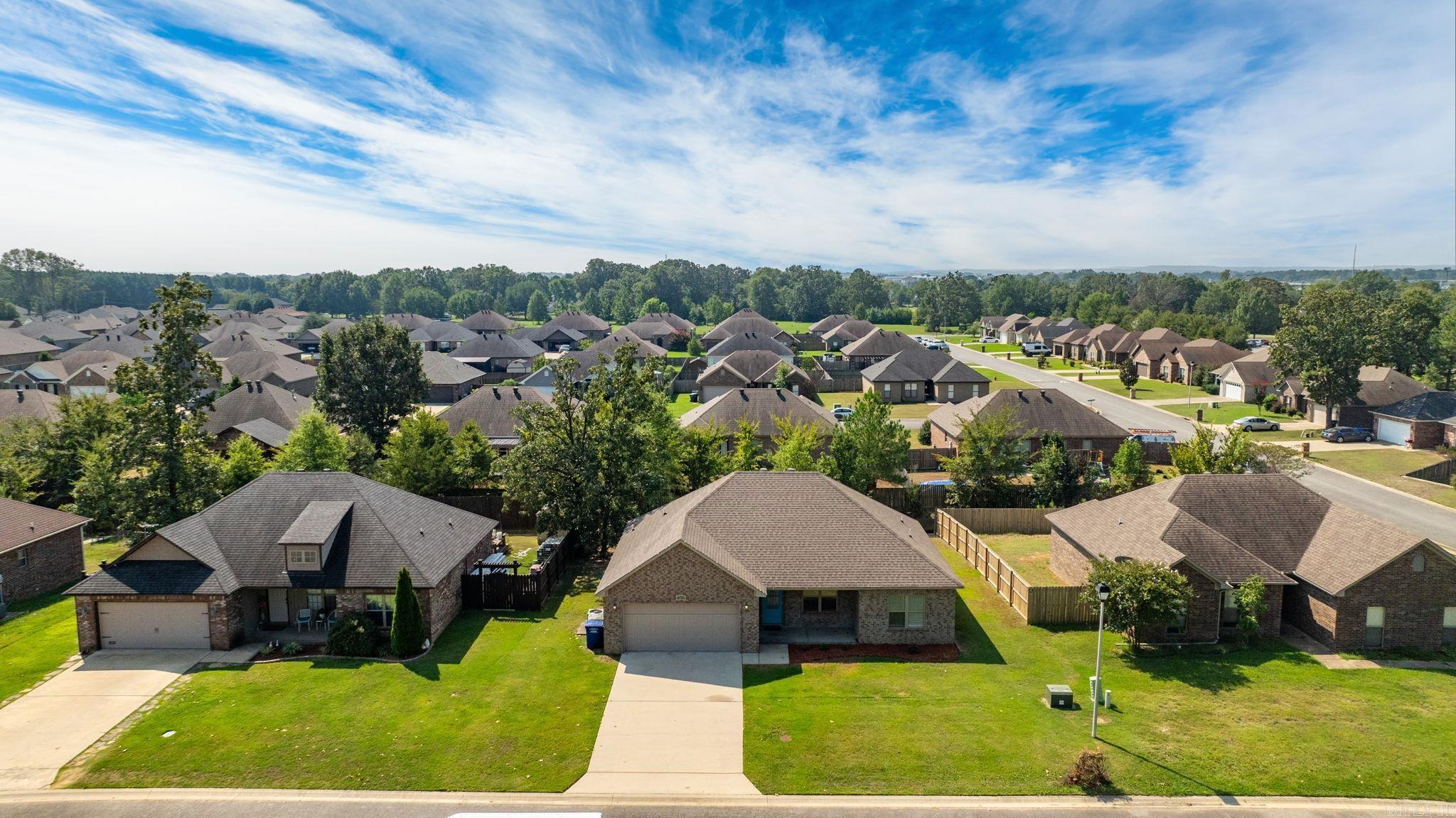 MAKENNA COVE - Residential