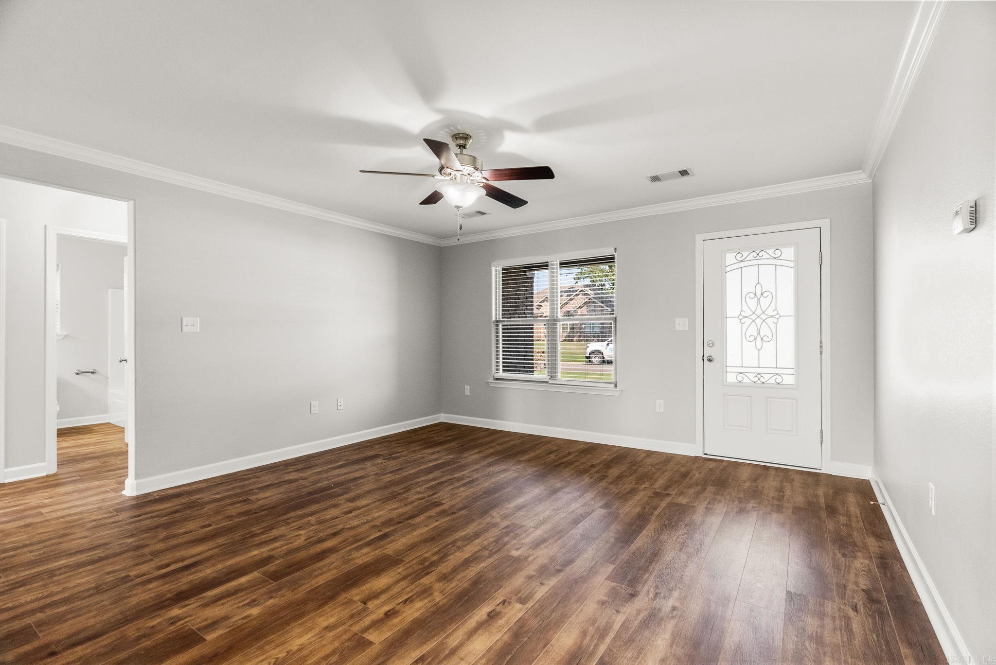 MAKENNA COVE - Residential