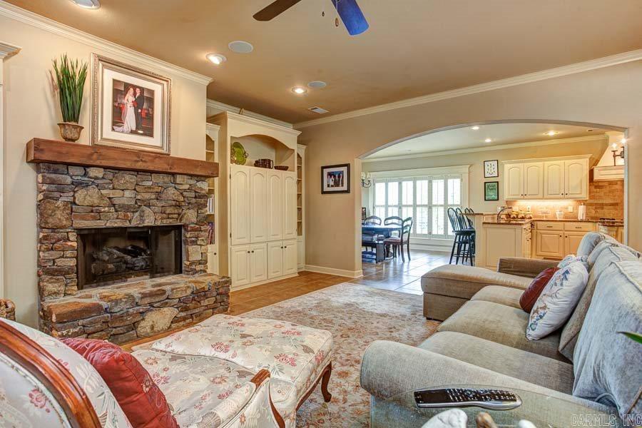 THE VILLAGES OF WELLINGTON - Residential