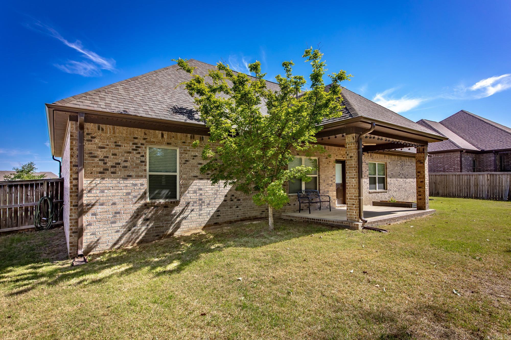 SHADOW CREEK - Residential