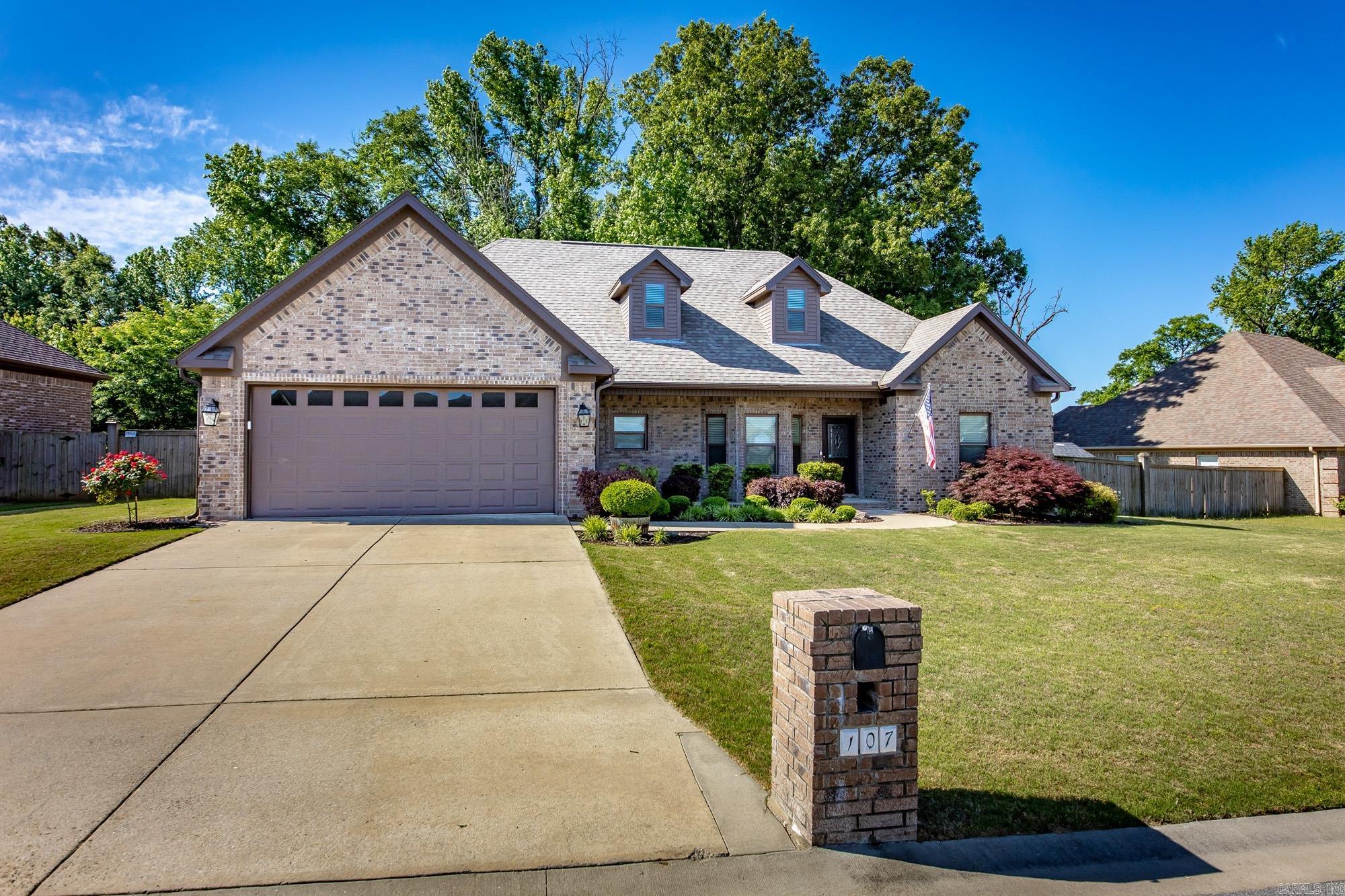 SHADOW CREEK - Residential