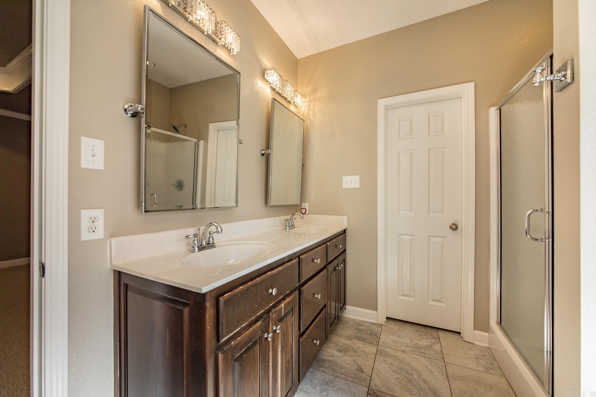 SHADOW CREEK - Residential