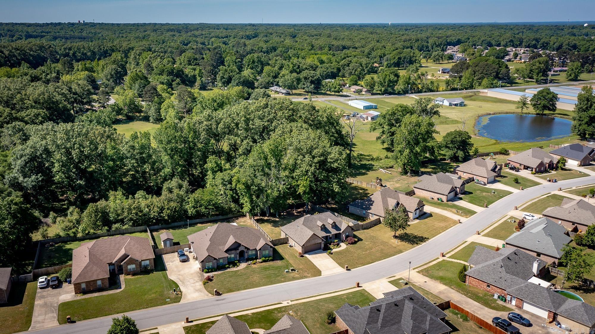 SHADOW CREEK - Residential