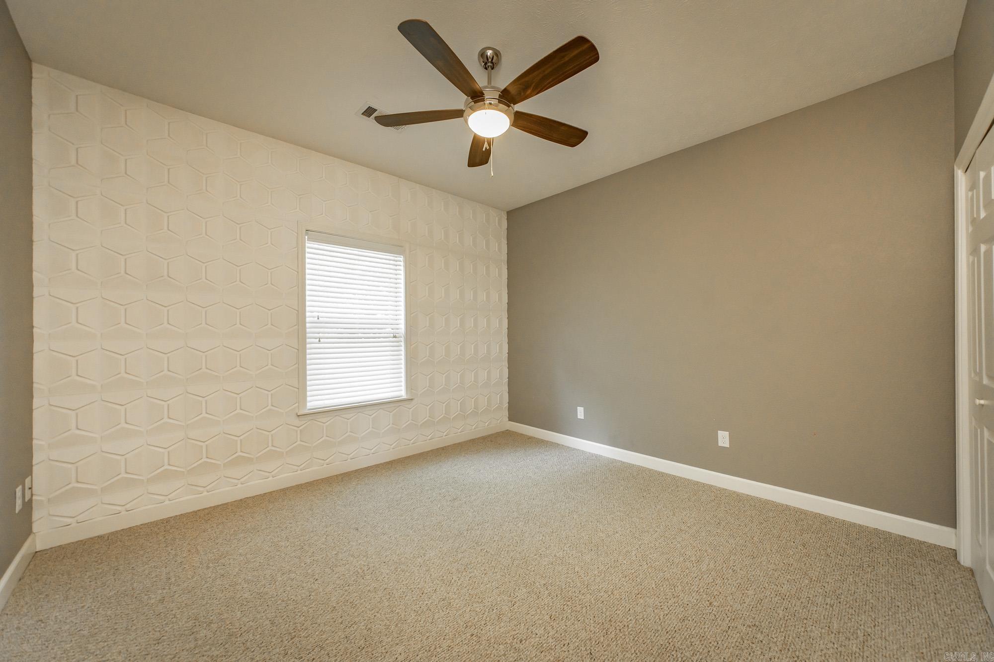 SHADOW CREEK - Residential