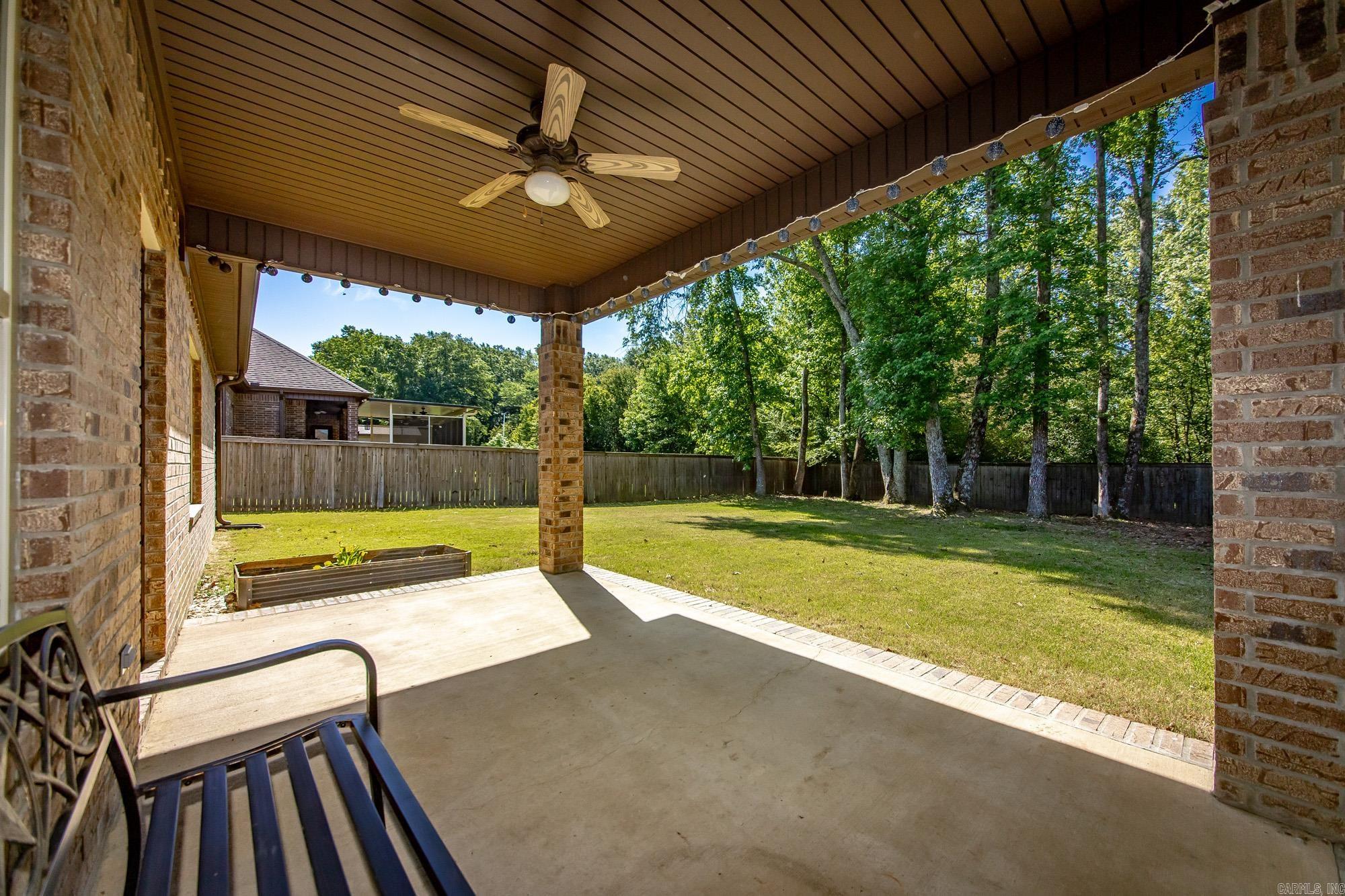 SHADOW CREEK - Residential