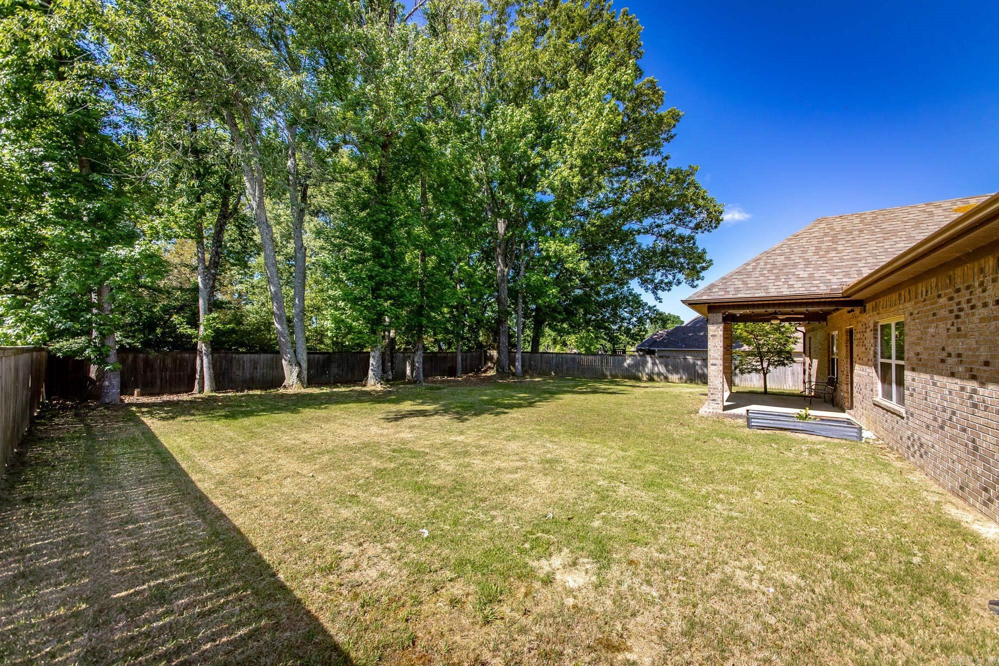 SHADOW CREEK - Residential