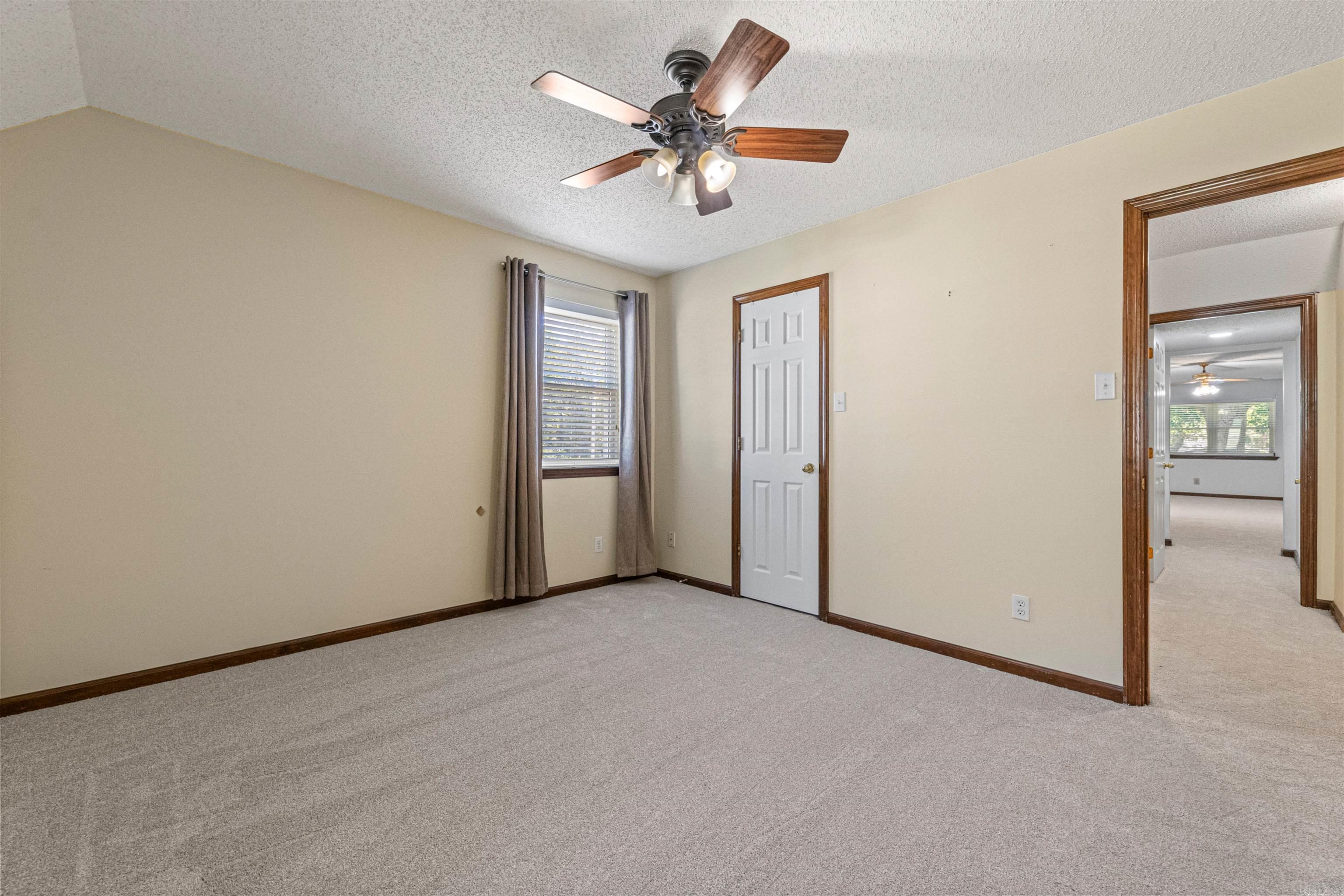 WINDSOR VALLEY ADDN - Residential