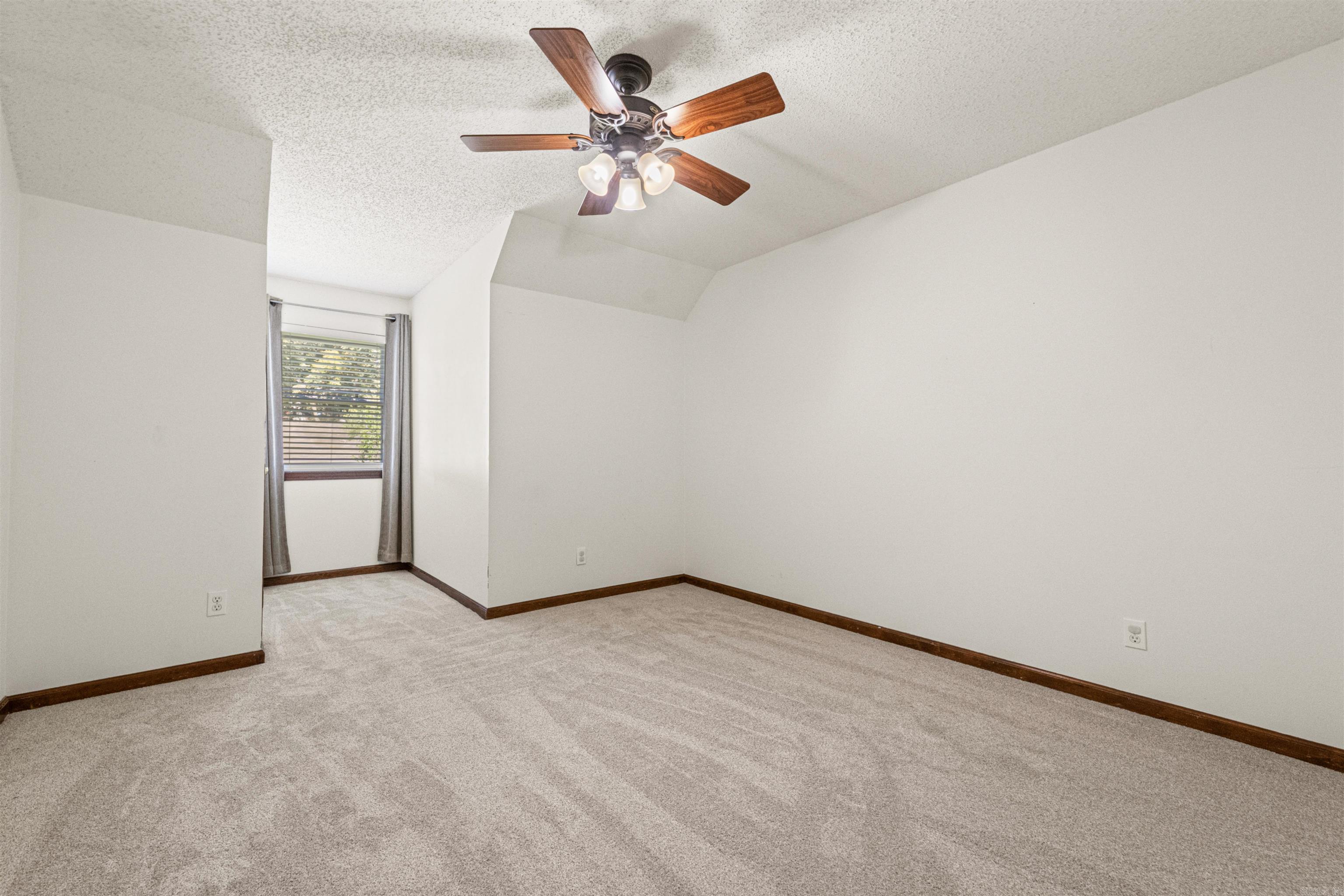 WINDSOR VALLEY ADDN - Residential