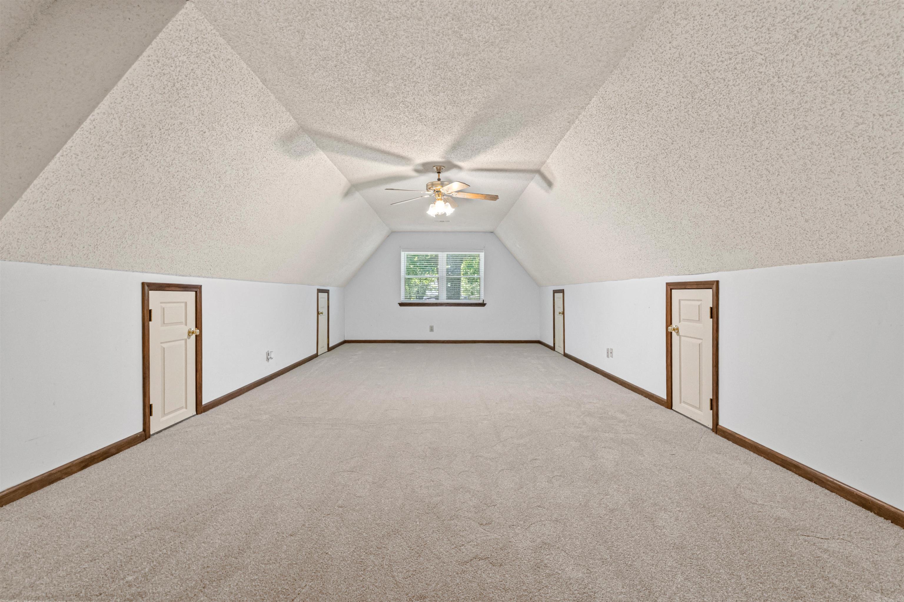 WINDSOR VALLEY ADDN - Residential