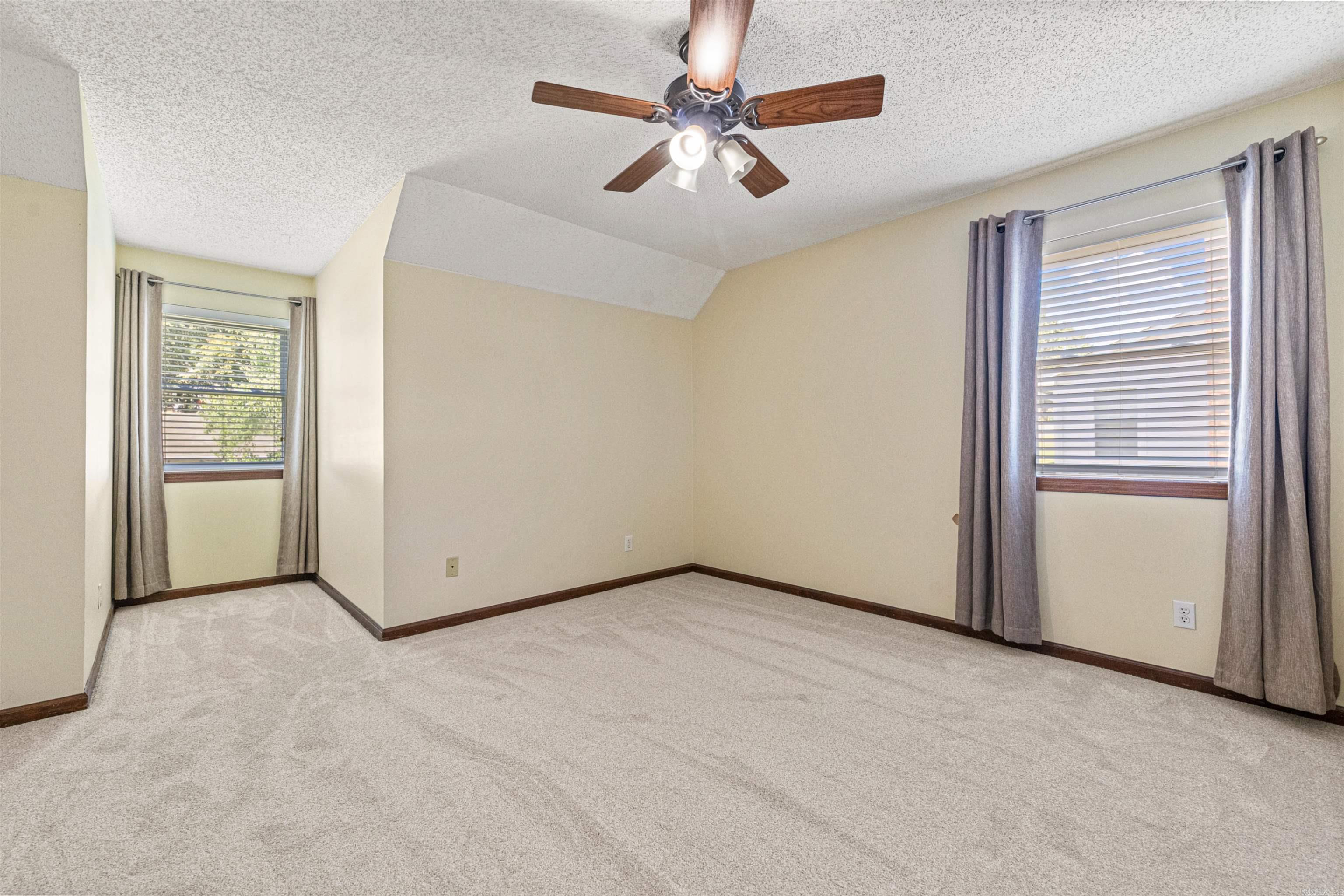 WINDSOR VALLEY ADDN - Residential