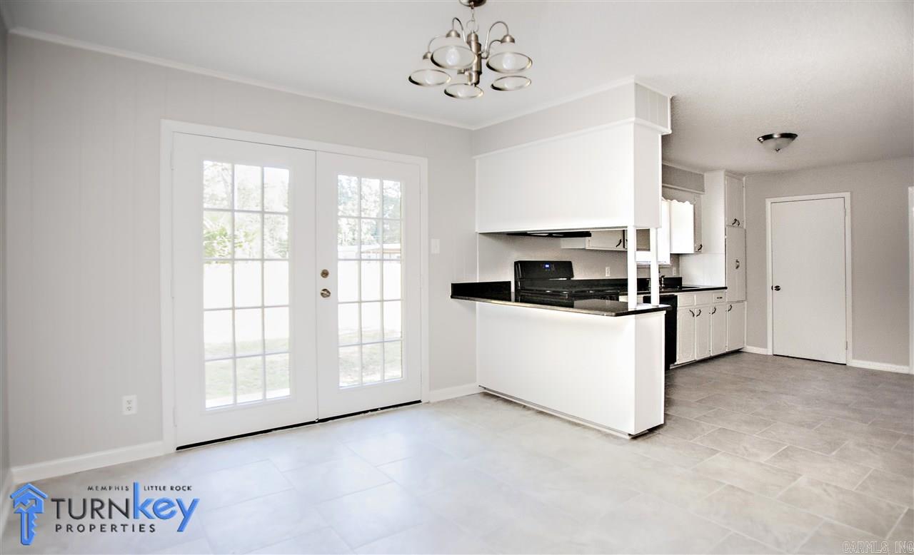 American Manor - Residential Lease