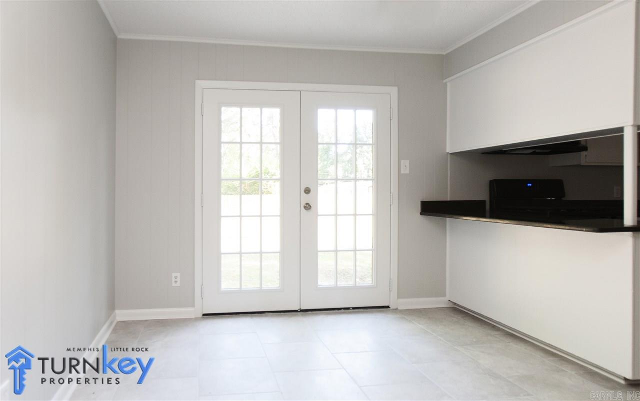 American Manor - Residential Lease