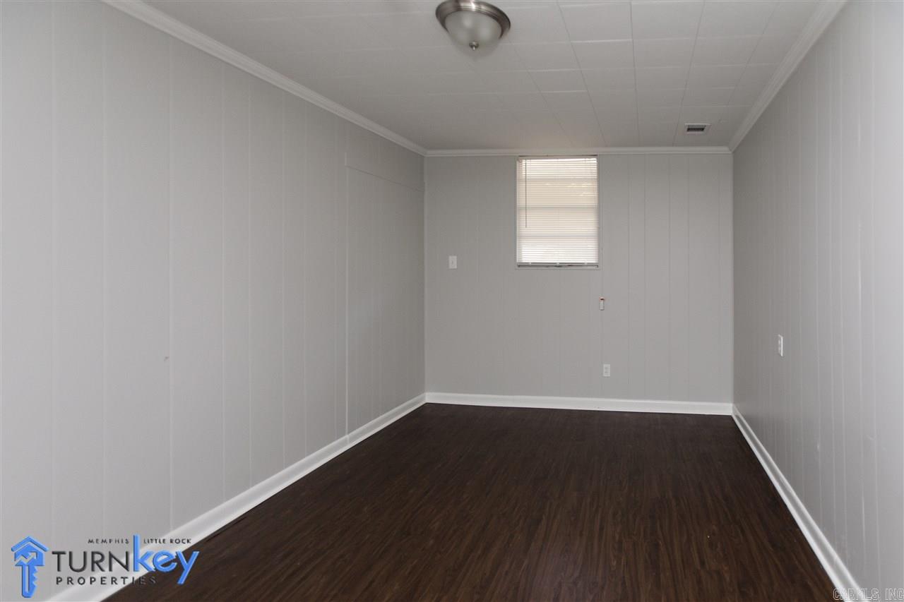 American Manor - Residential Lease