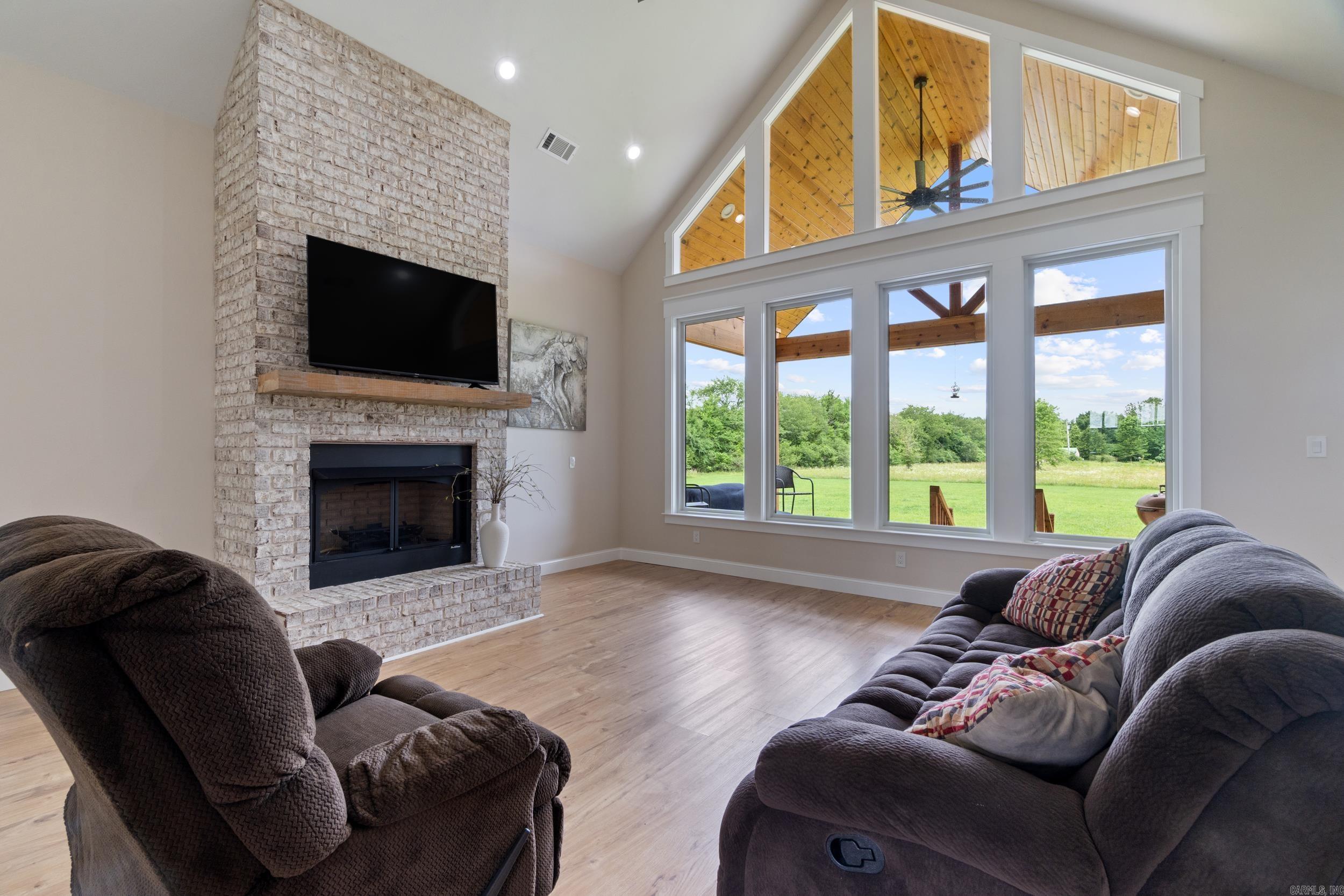 Metes & Bounds - Residential