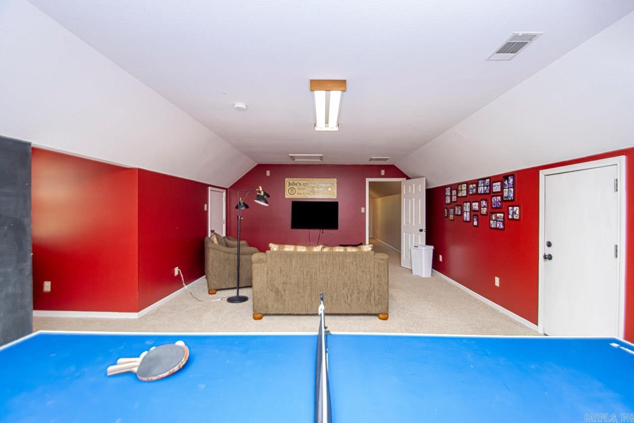 WELLINGTON POINTE - Residential