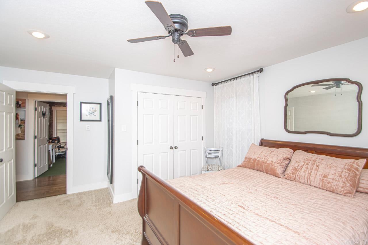 WELLINGTON POINTE - Residential