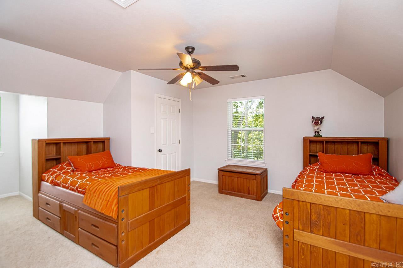 WELLINGTON POINTE - Residential