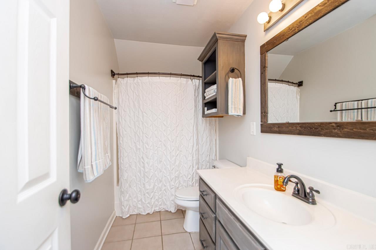 WELLINGTON POINTE - Residential