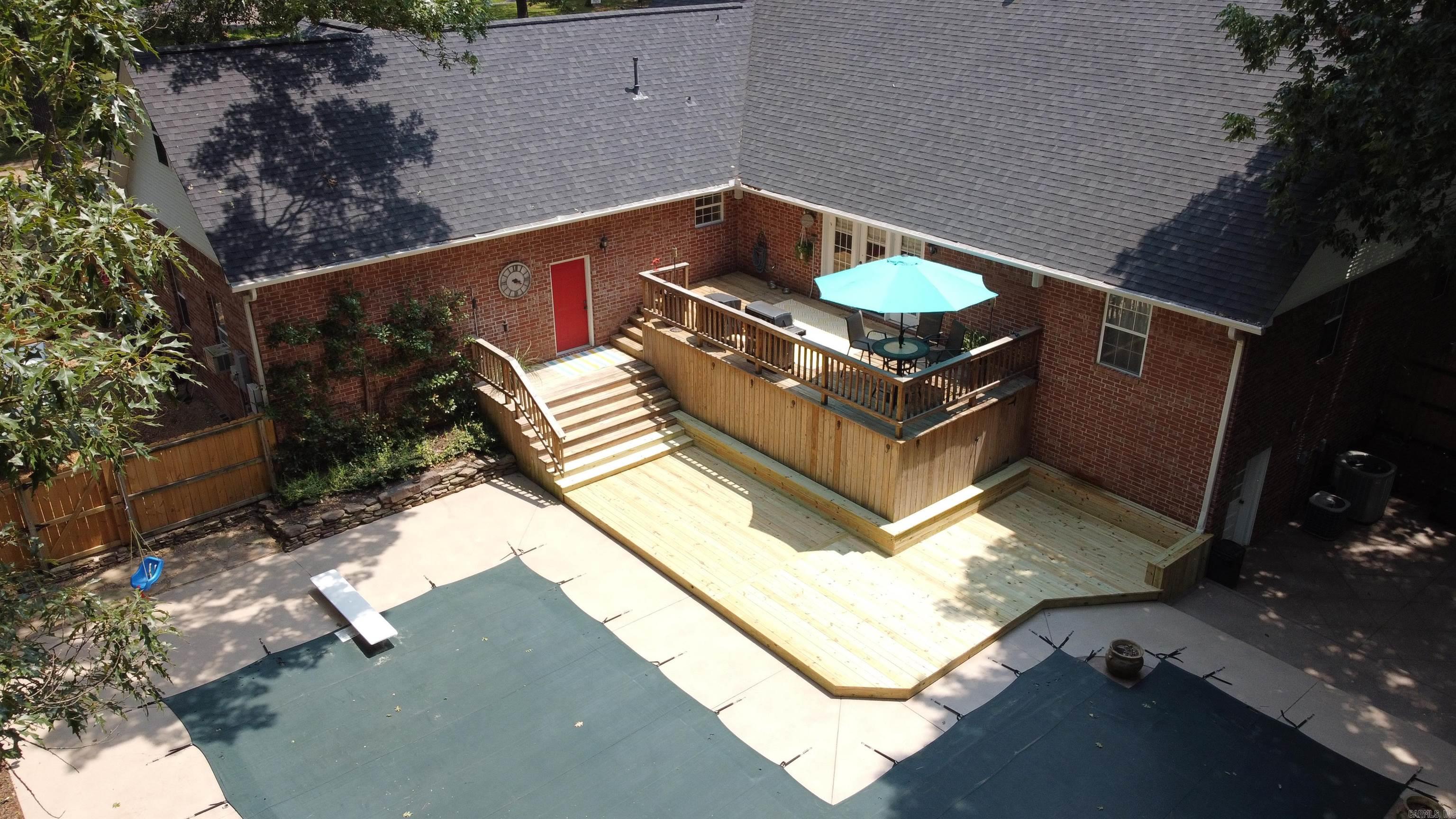 WELLINGTON POINTE - Residential