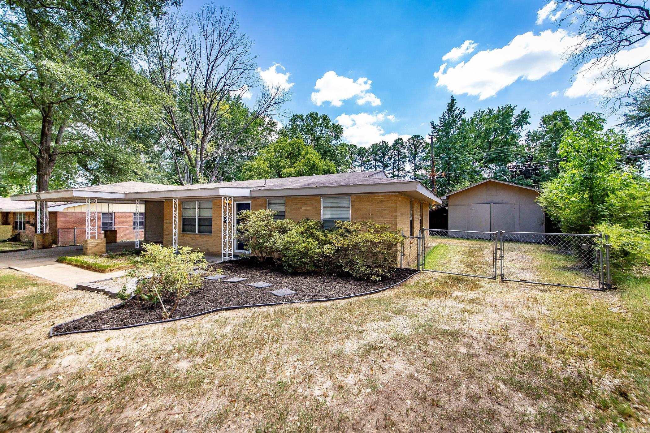 OAKHURST - Residential