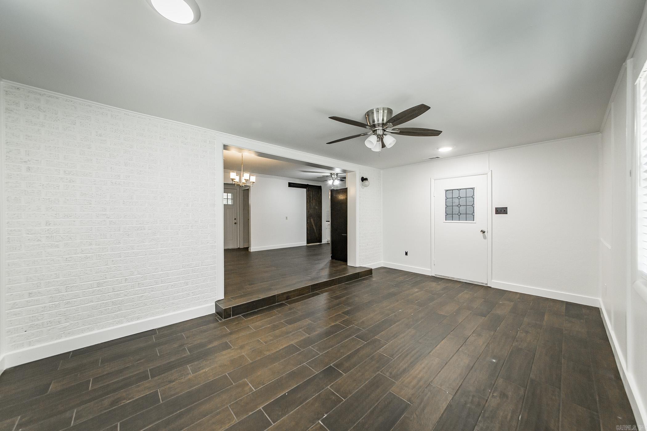 OAKHURST - Residential