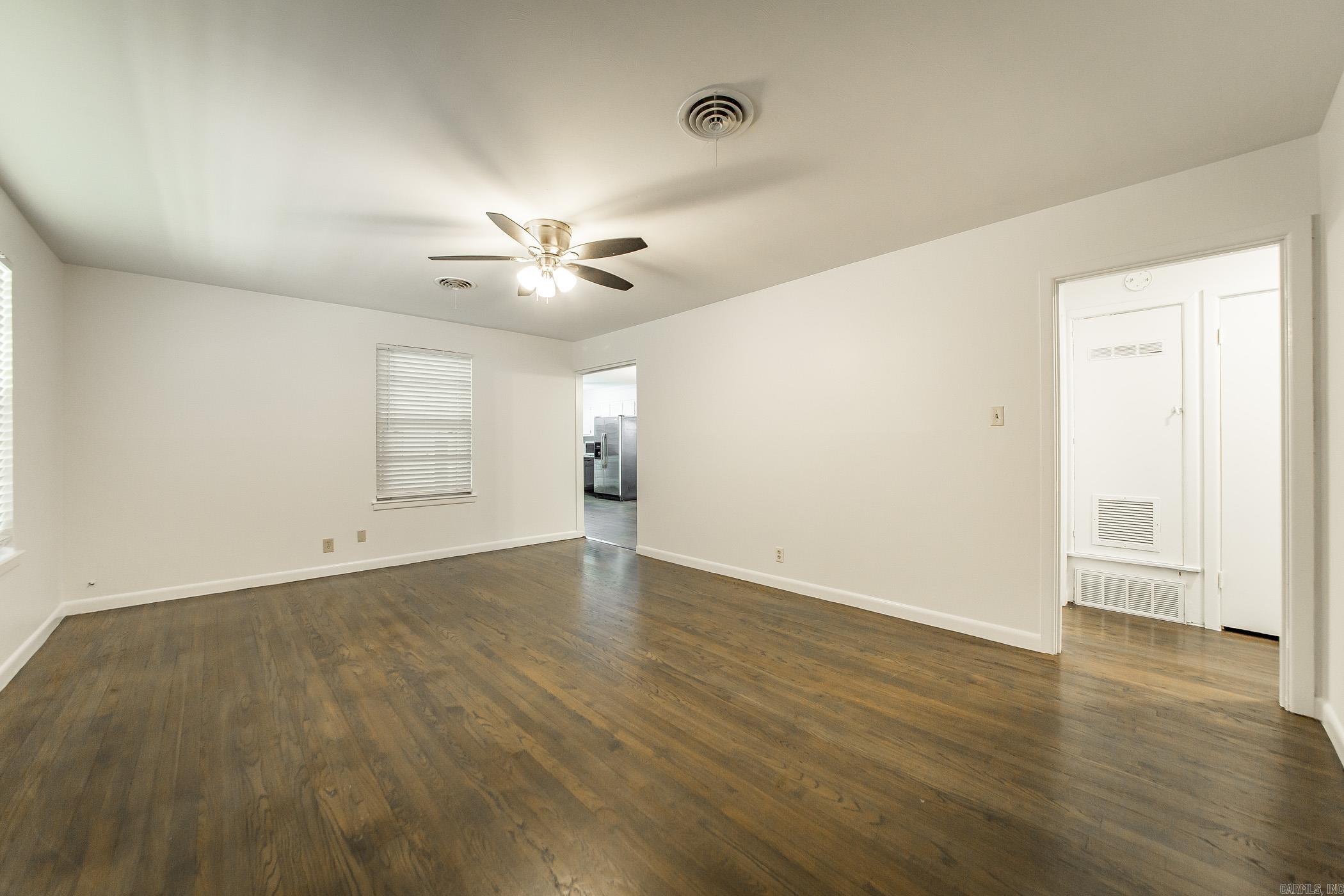 OAKHURST - Residential