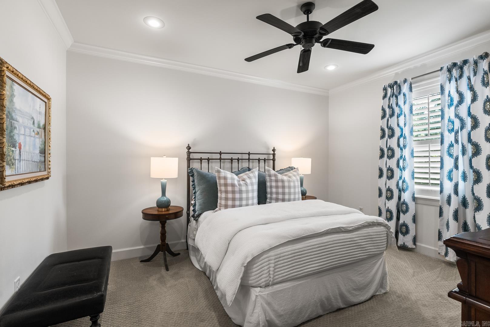 WOODLANDS EDGE - Residential