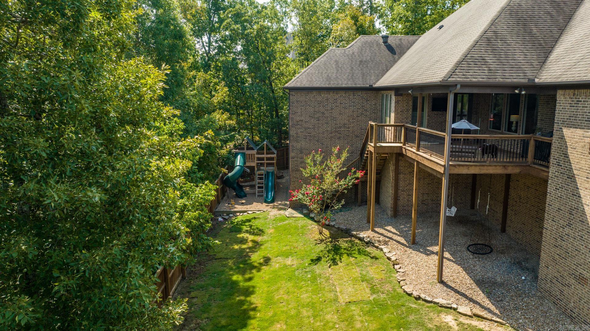 WOODLANDS EDGE - Residential