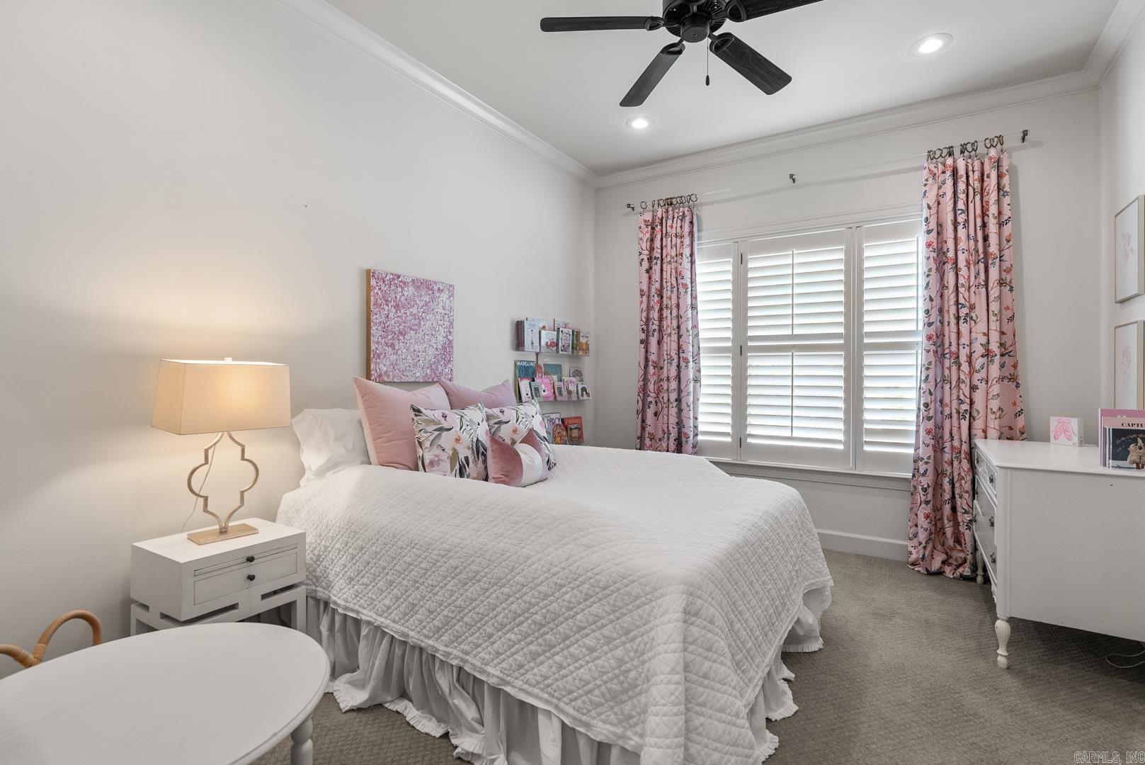 WOODLANDS EDGE - Residential