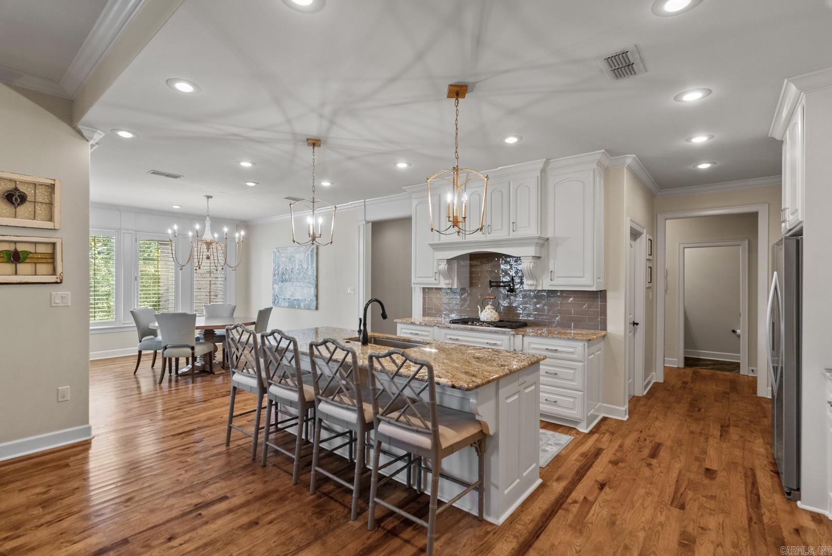 WOODLANDS EDGE - Residential