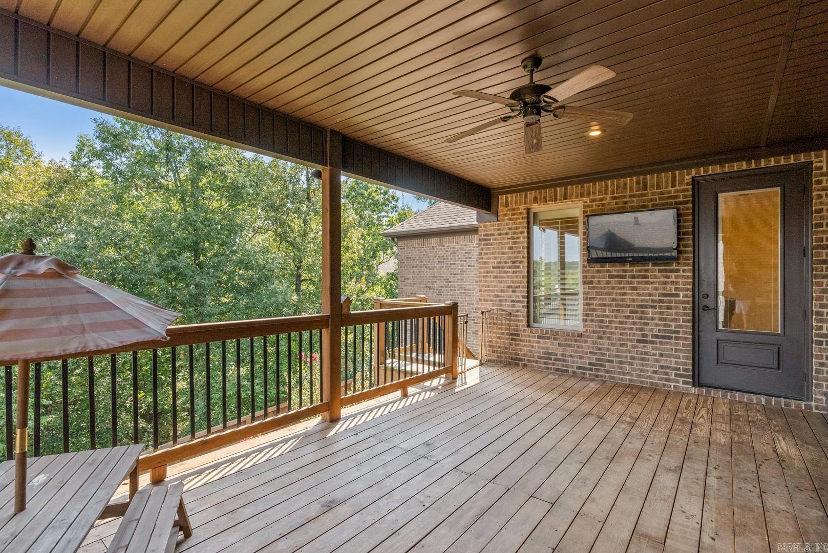 WOODLANDS EDGE - Residential