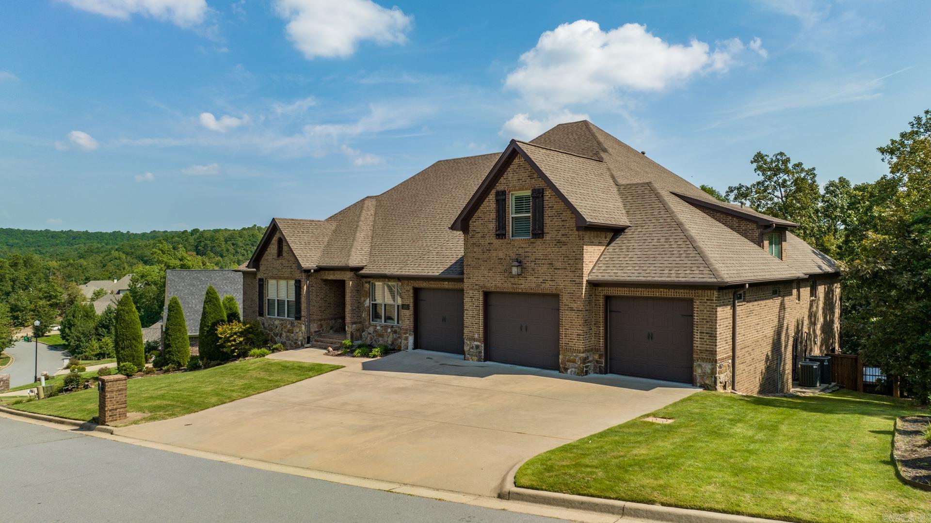 WOODLANDS EDGE - Residential