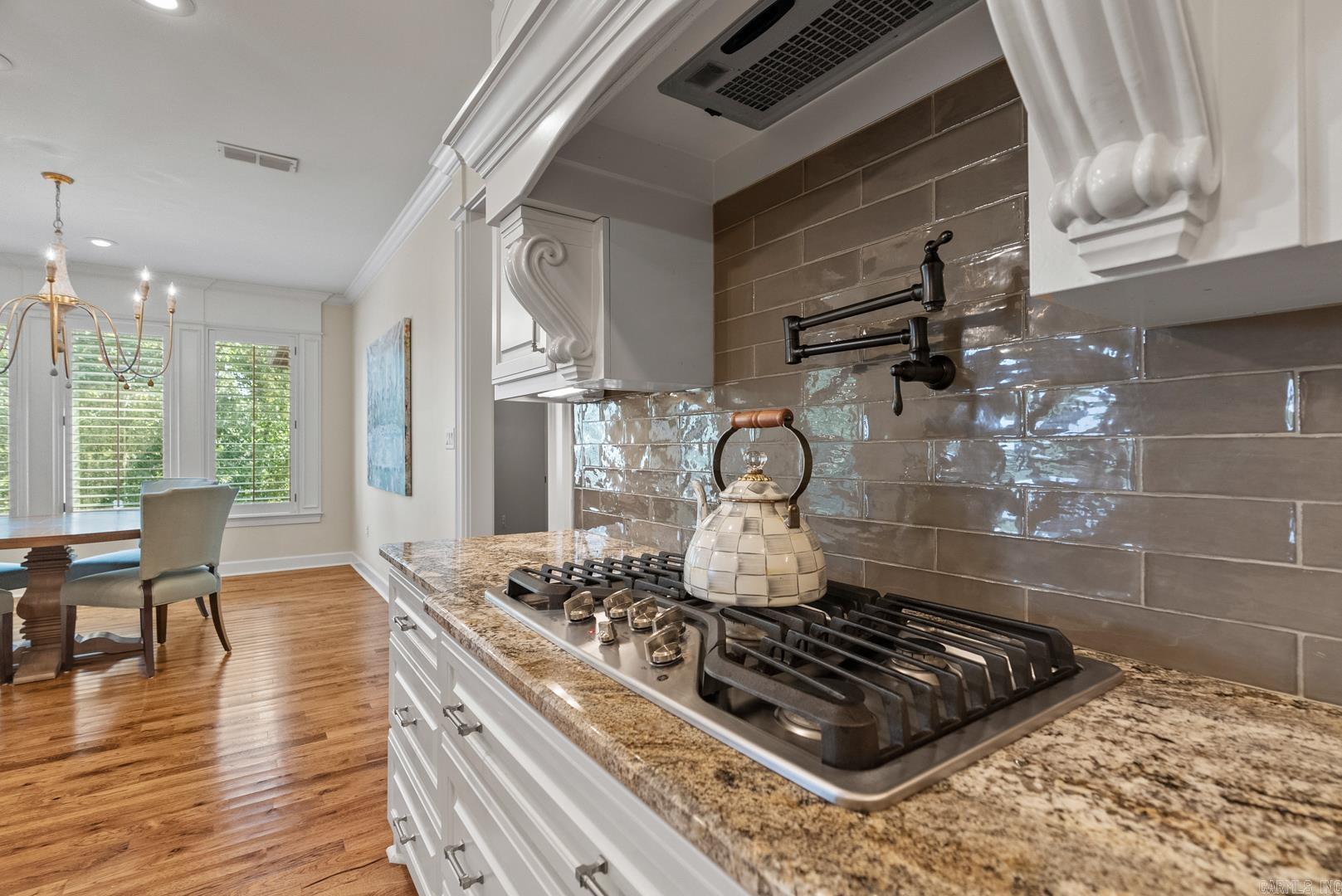 WOODLANDS EDGE - Residential