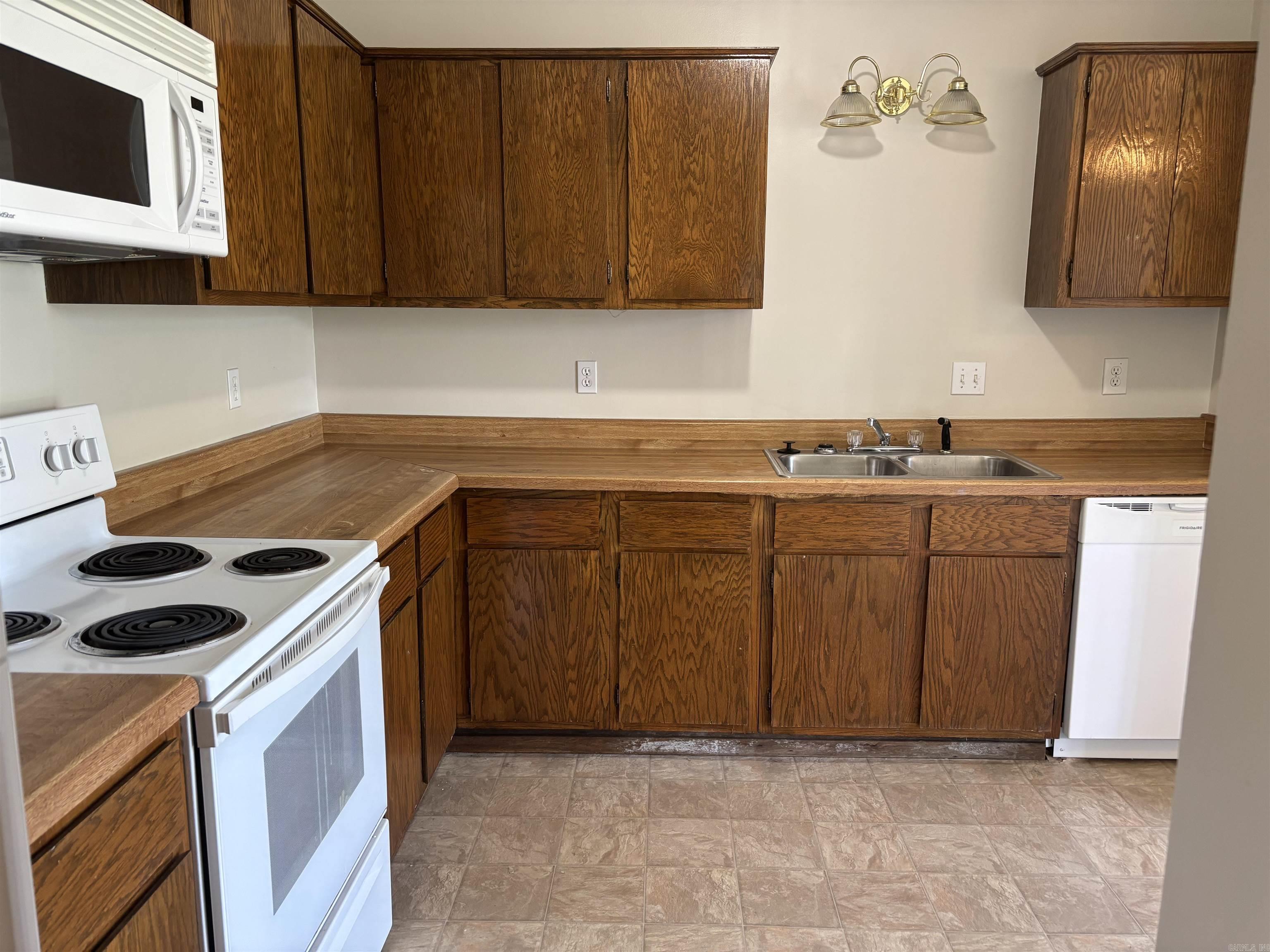 Edgepark to Cook Mountain Villag - Residential Lease