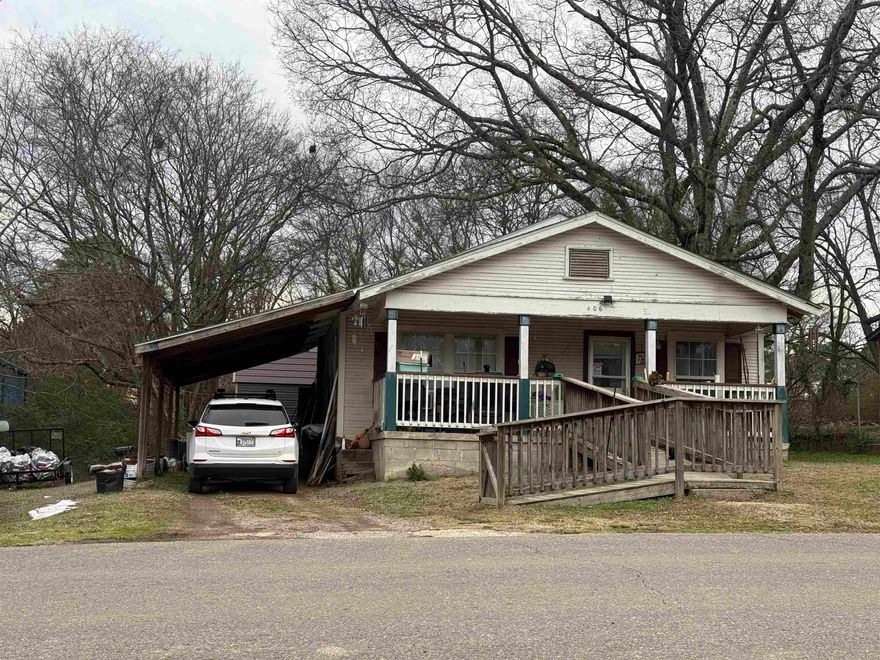 Two homes and vacant lot. Both homes are 2 bed, 1 bath. 406 Leawood, 928 sqft, offers immediate rental or living opportunity. 405 Leawood, 864 sqft, will need work but also has an additional lot on tax card to build another home. You could have 3 rental opportunities all together or a small family could live in one and rent out the others. There are a lot of options here in one deal. Priced to sell as package deal only.