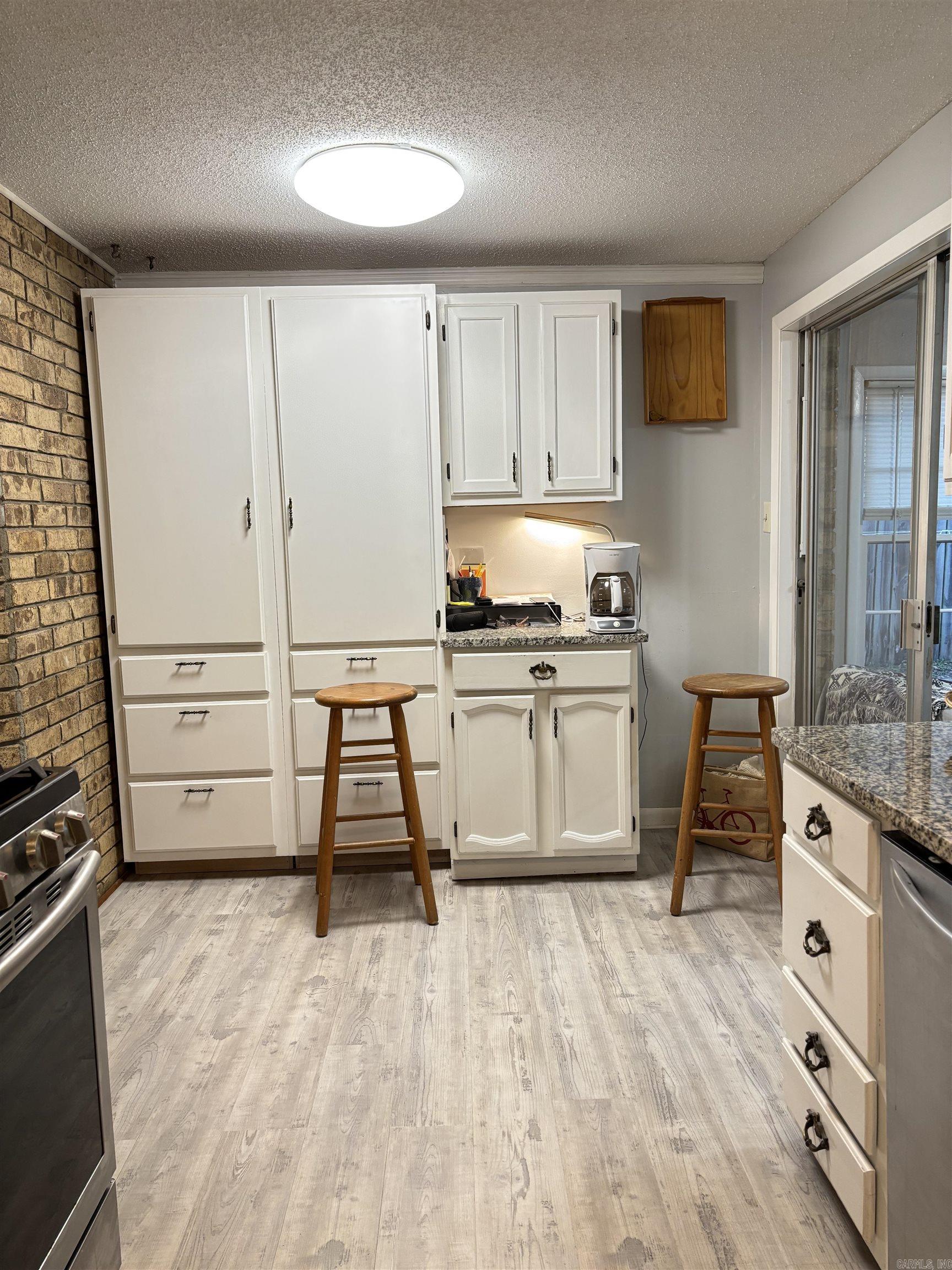 INDIAN HILLS - Residential