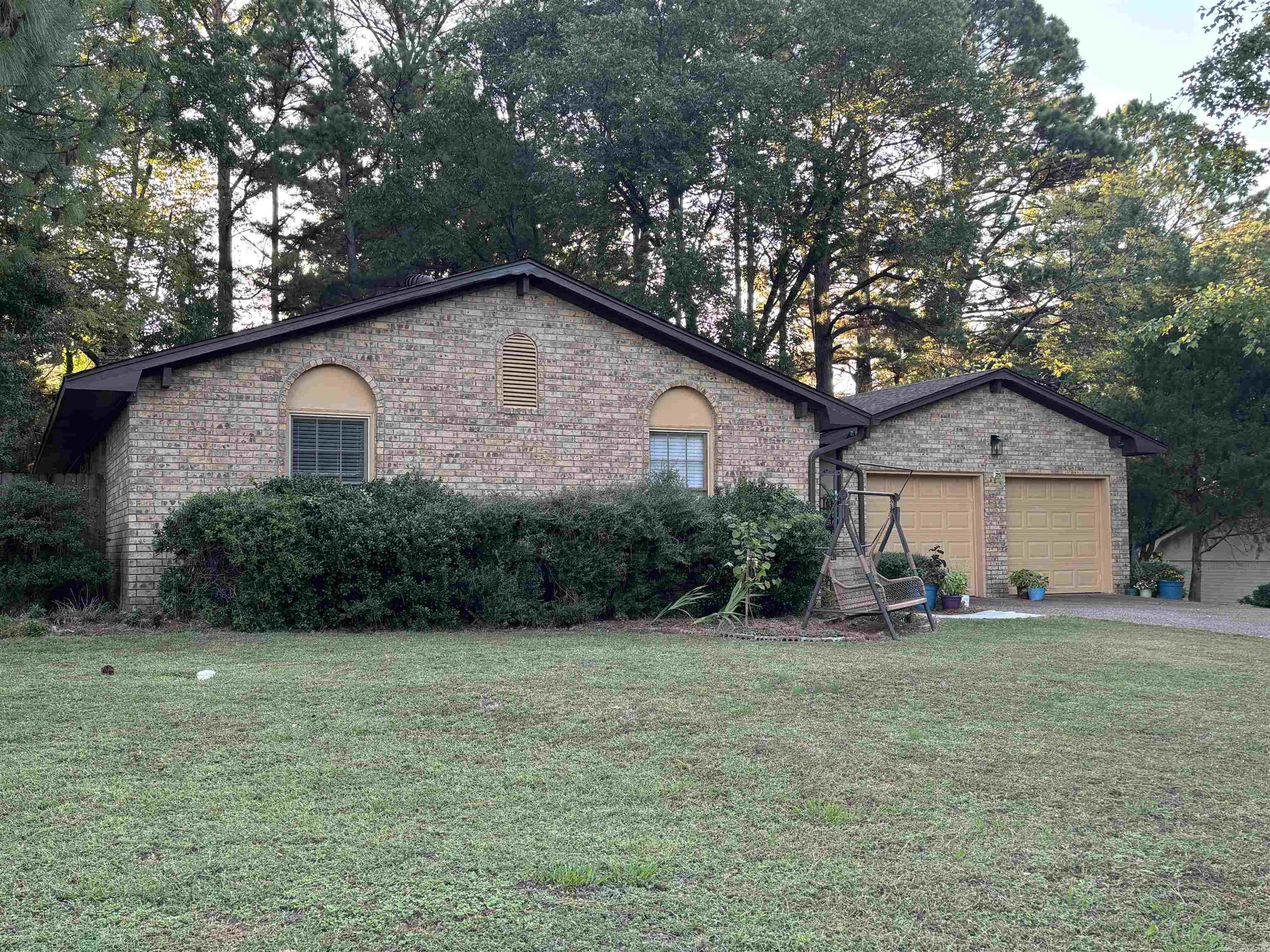 INDIAN HILLS - Residential