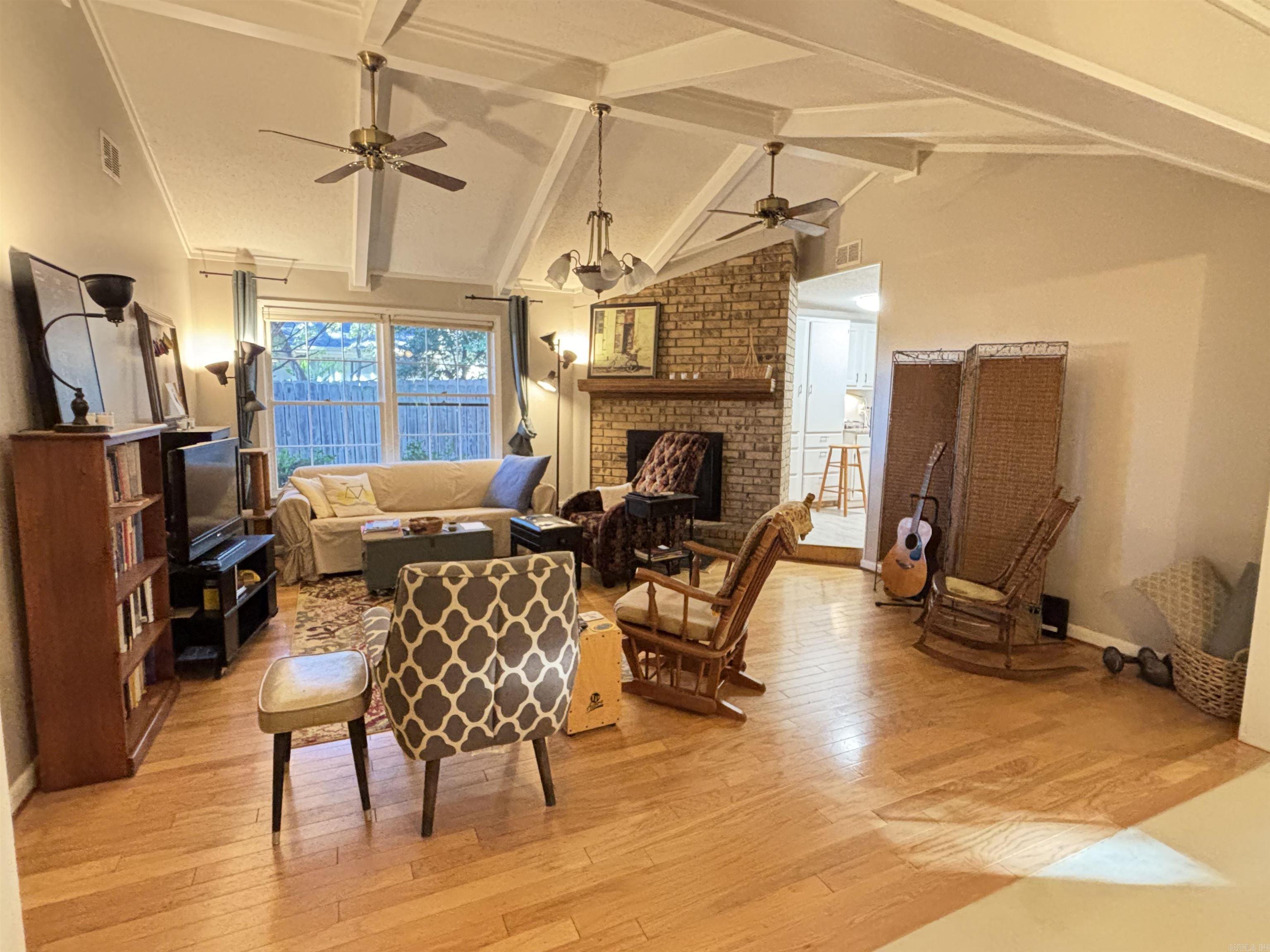 INDIAN HILLS - Residential