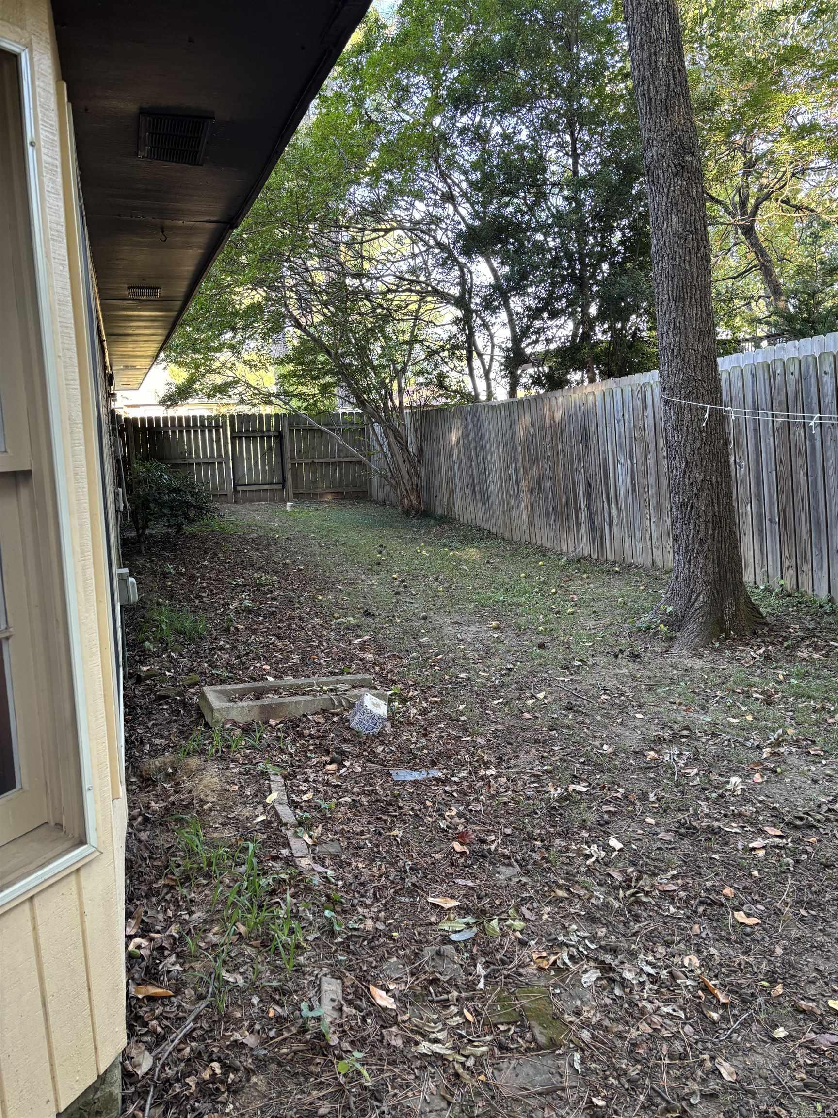 INDIAN HILLS - Residential