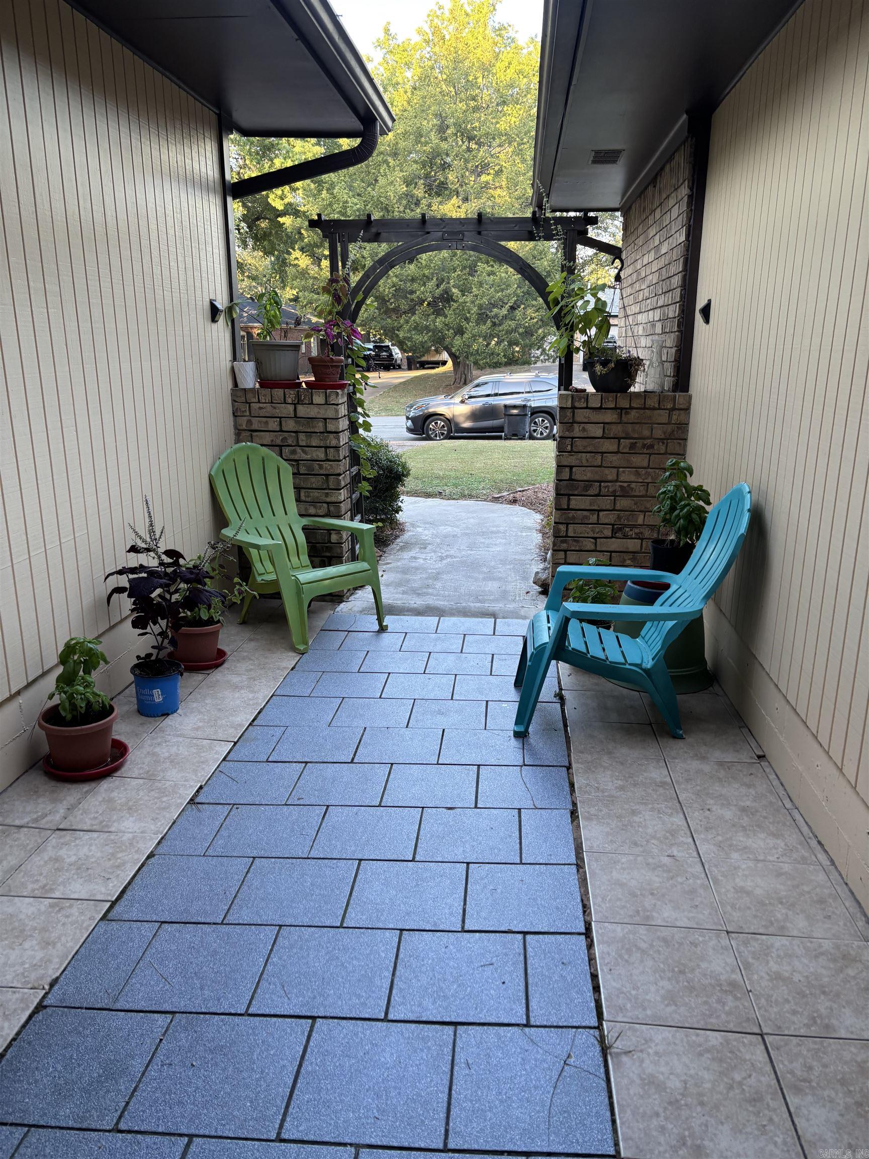 INDIAN HILLS - Residential