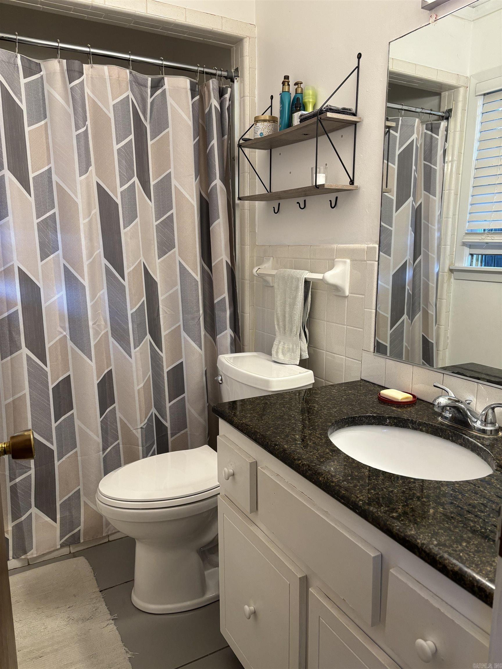 INDIAN HILLS - Residential