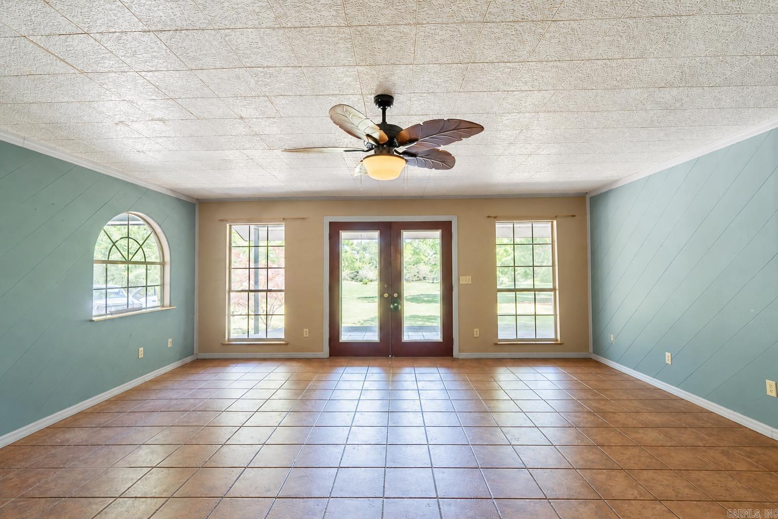 Heber Outside - Residential