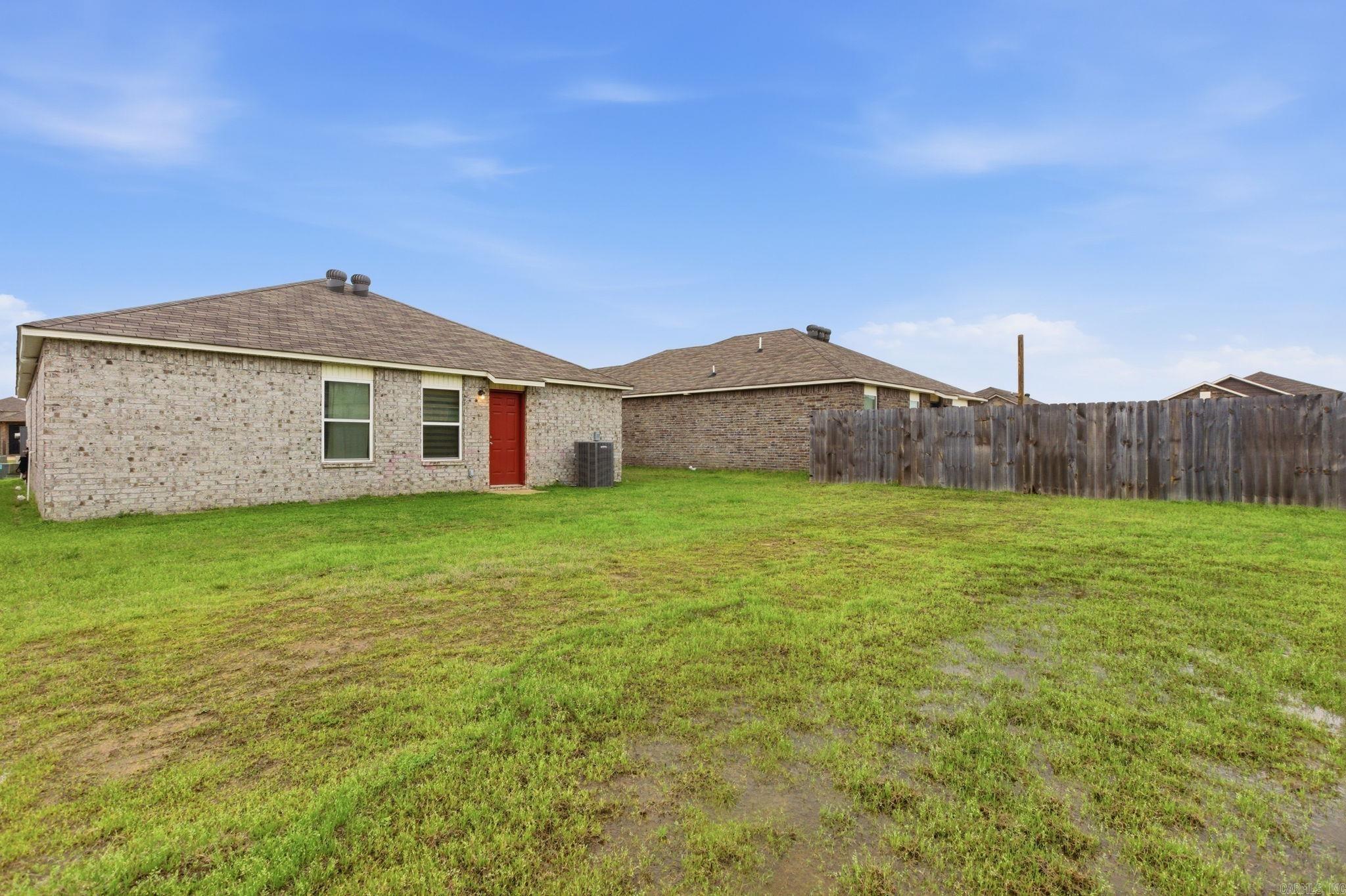 WHITE OAK CROSSING - Residential